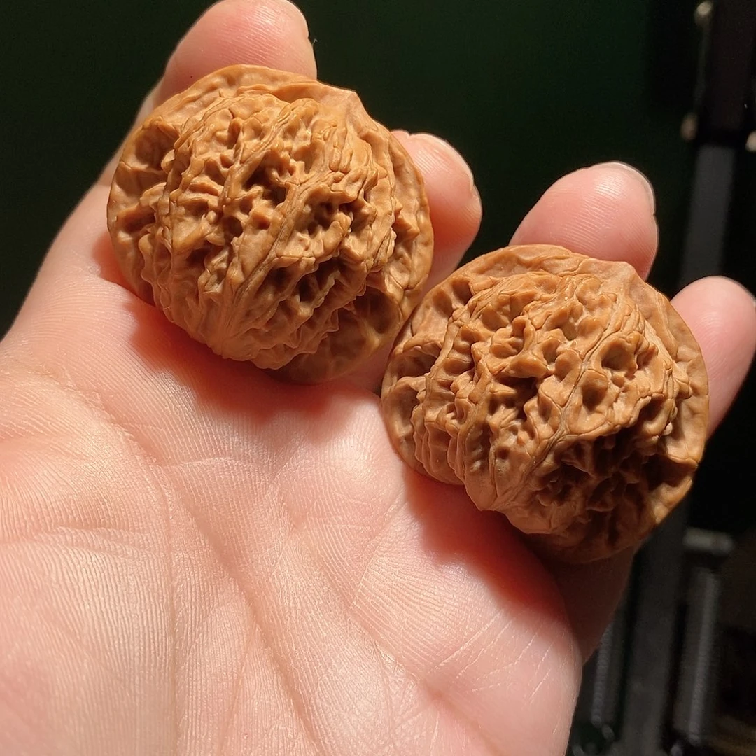 文玩核桃把件41老款狮子头盘龙纹全品