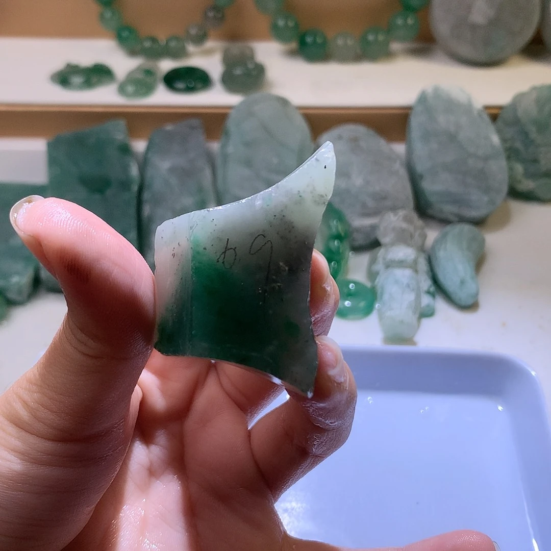 石英质玉未镶嵌珠宝半成品