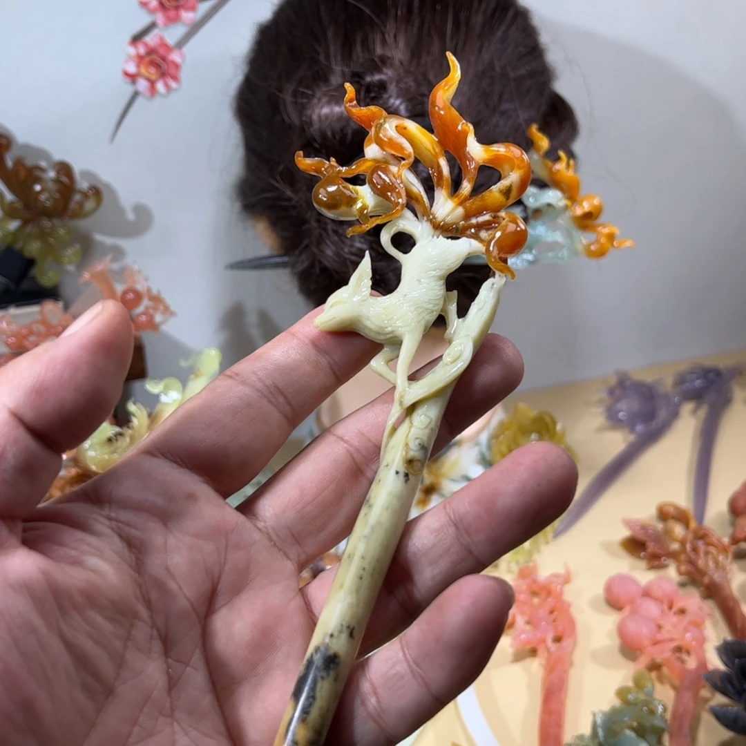 小***霓蛇纹石玉合金发簪