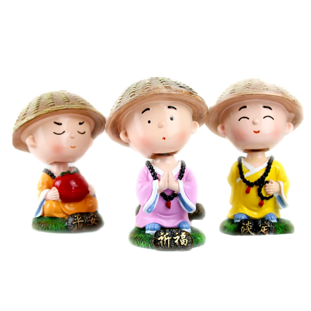 摆件装饰品小和尚摆件车载公仔摇头摆件可爱汽车用品网红车内汽车