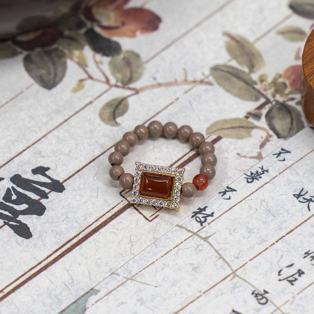 艺芬香馆-（A81）0.4白龙涎/方牌戒指【17】