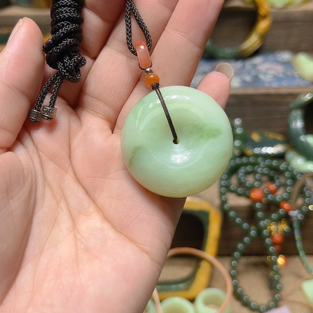 手链未镶嵌岫岩河磨玉（透闪石质玉）