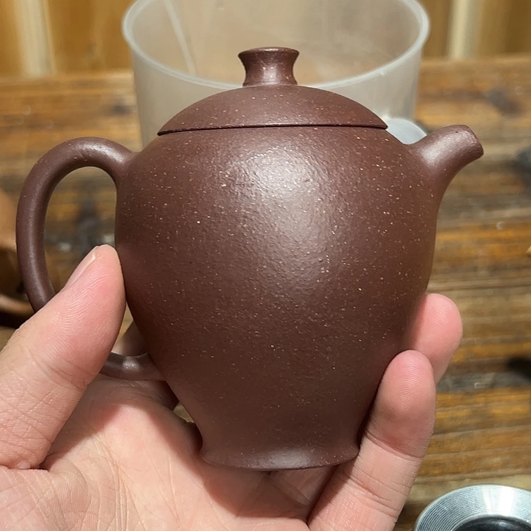 茶壶紫砂紫砂的味道很