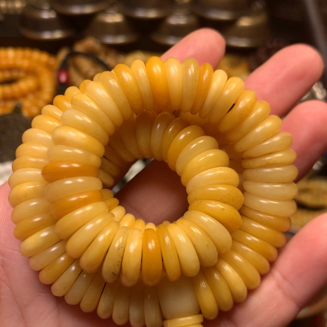 泥塑娘啦擦擦骰子