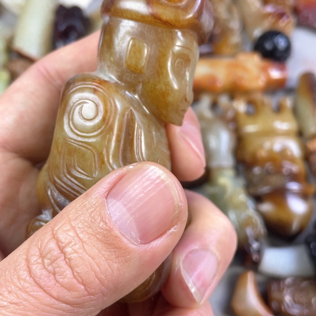 和田玉颈饰未镶嵌天**美