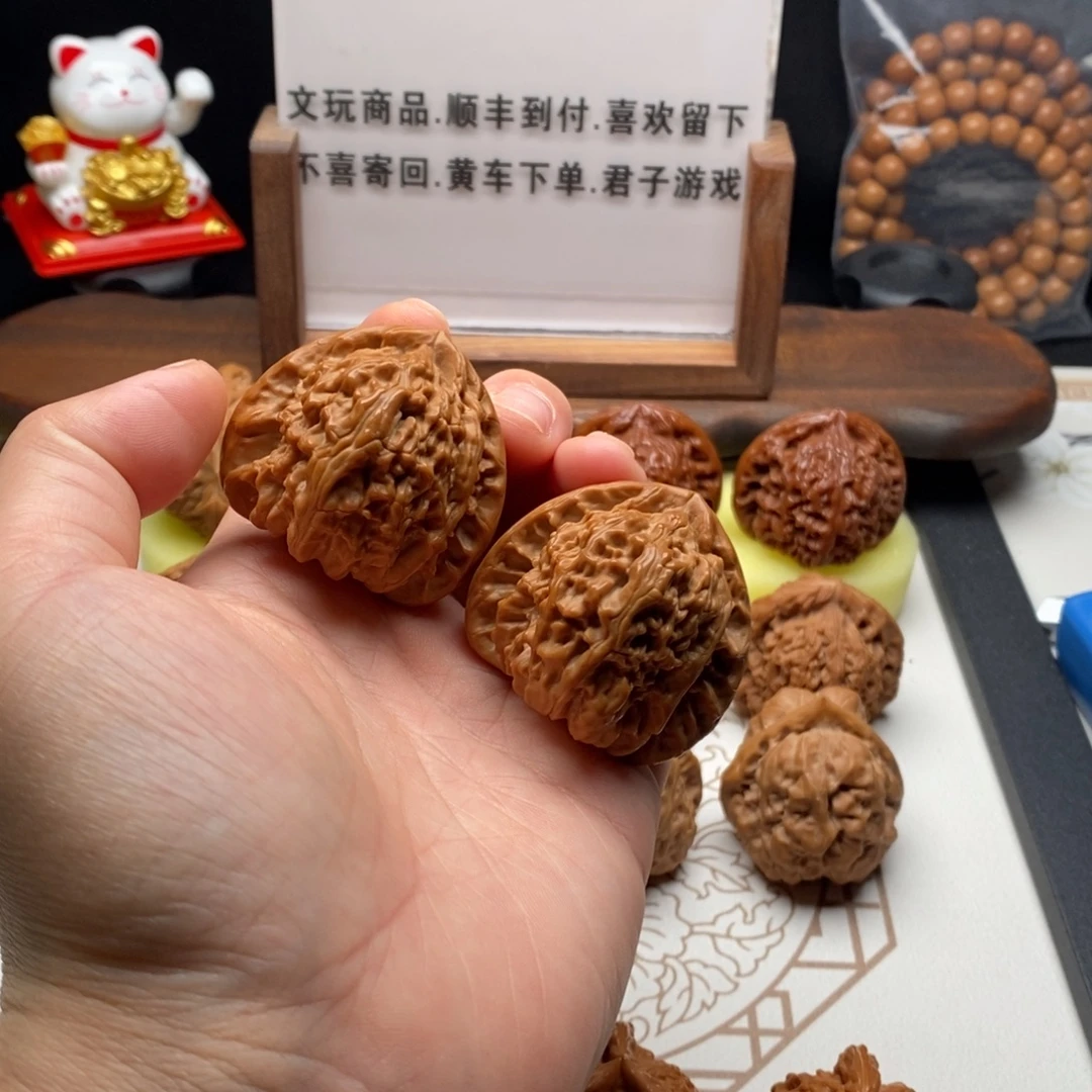 把件桃核三角白42