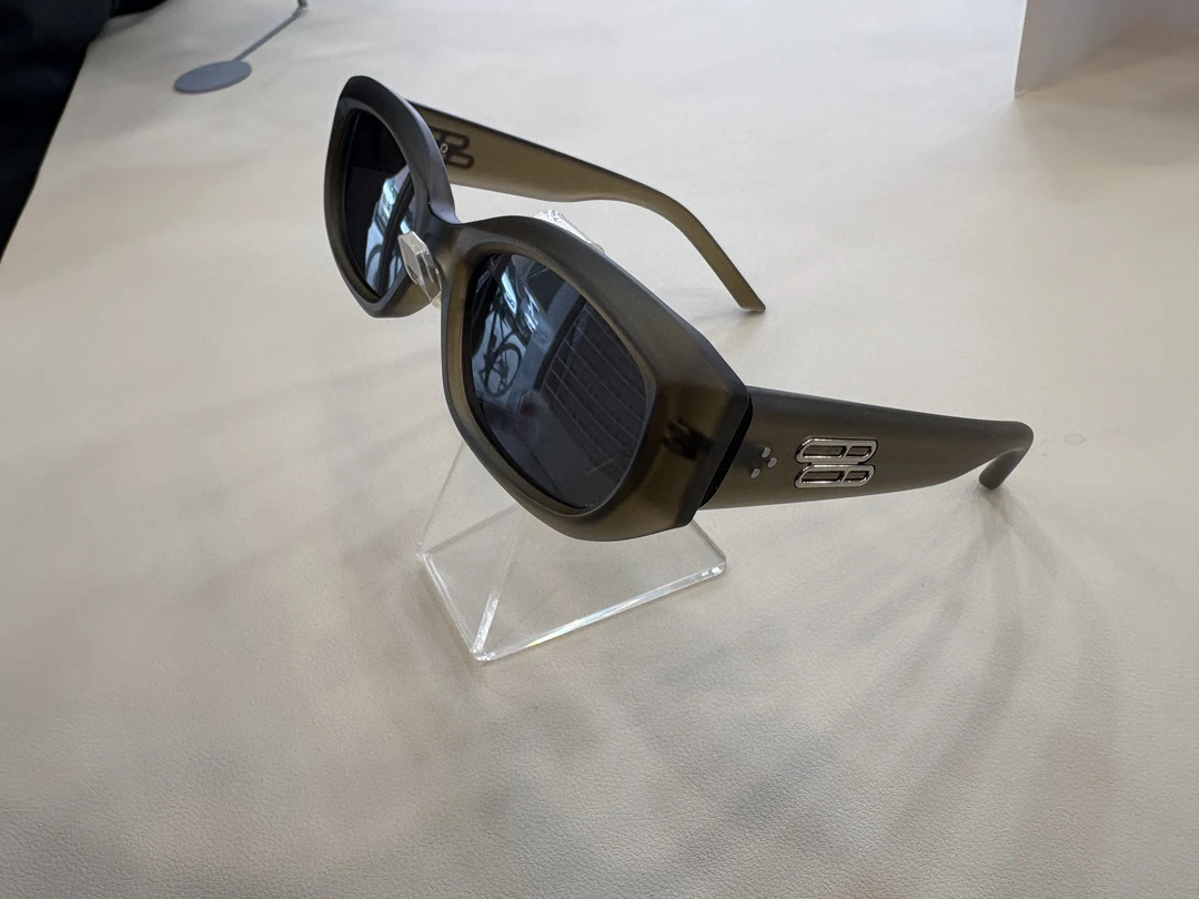 时尚百搭个性防紫外线街拍潮流复古墨镜平光镜遮阳潮款