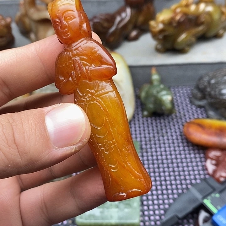 未镶嵌蛇纹石玉颈饰