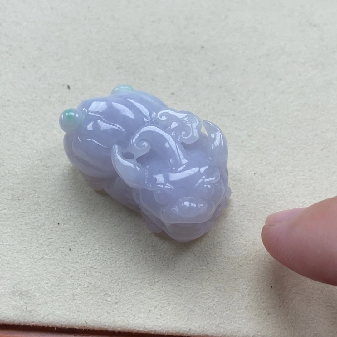 翡翠未镶嵌颈饰如意貔貅吊坠