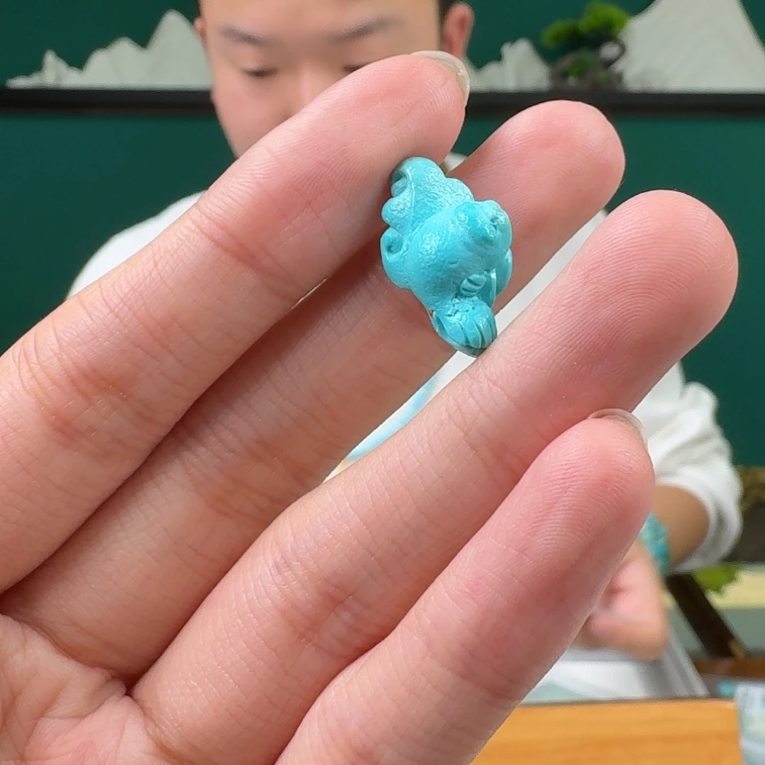 绿松石未镶嵌珠宝奇石