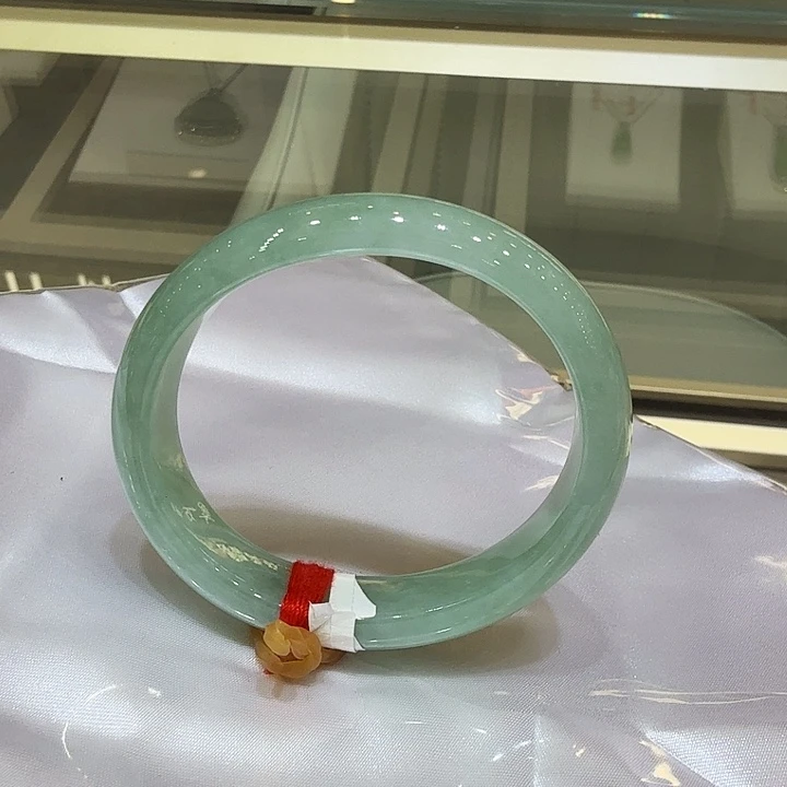 翡翠未镶嵌项圈天然翡翠手镯