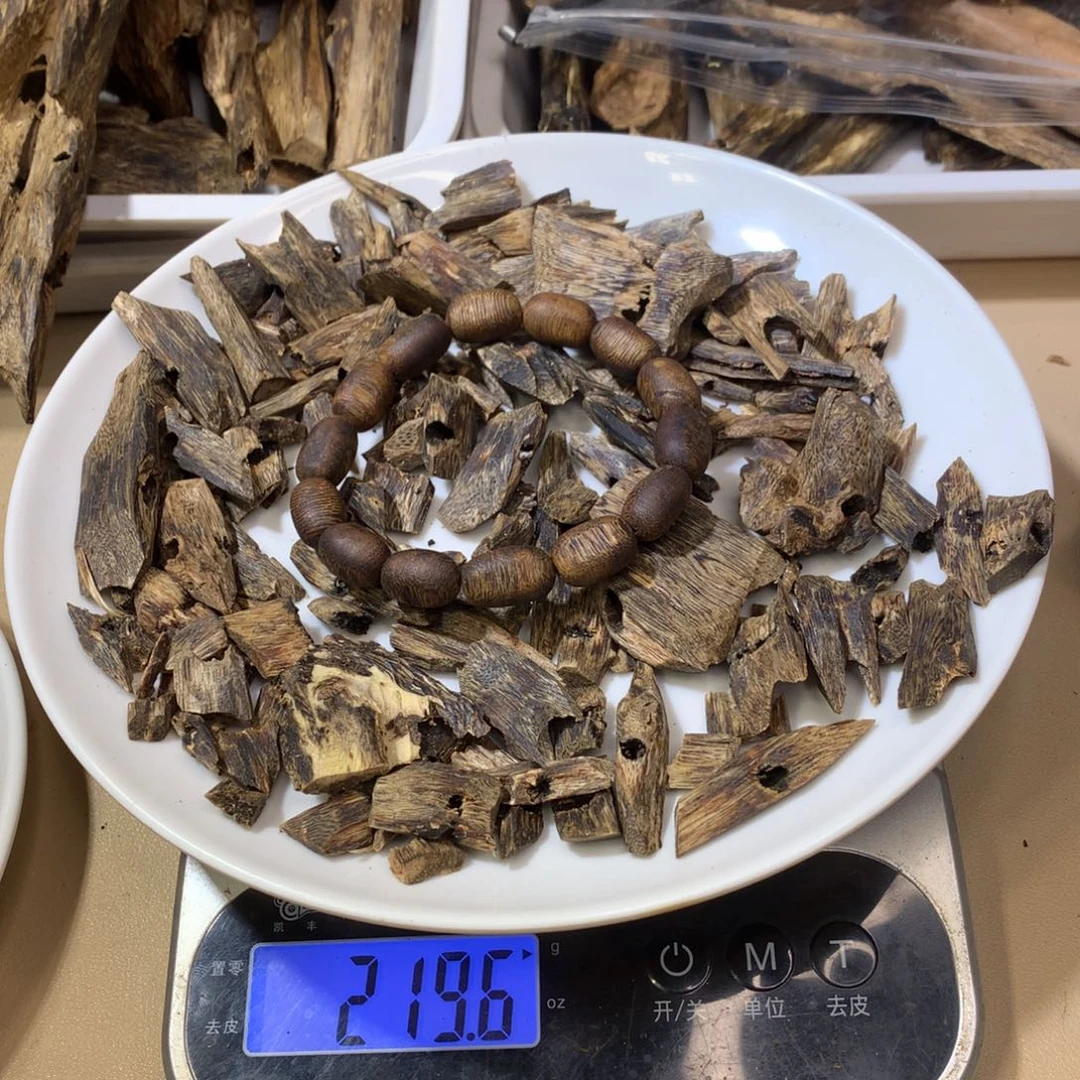 沉香沉香碎屑S***n奇楠沉香熏香乌身圆叶留疤10.5克