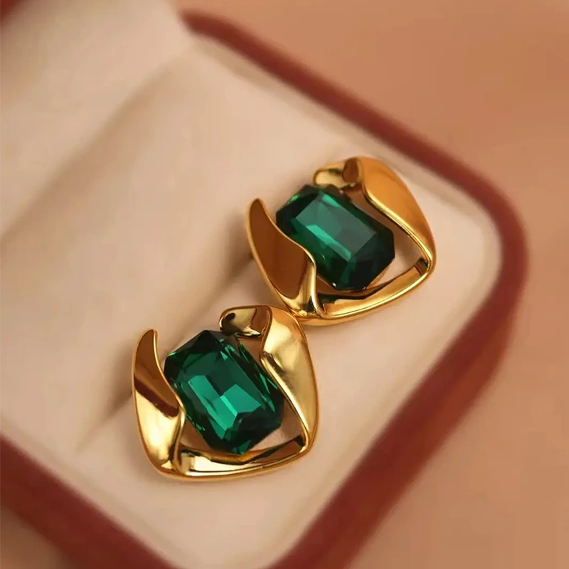 铜合金耳饰 复古港风绿色方形耳钉时尚百搭法式复古高级感耳饰女