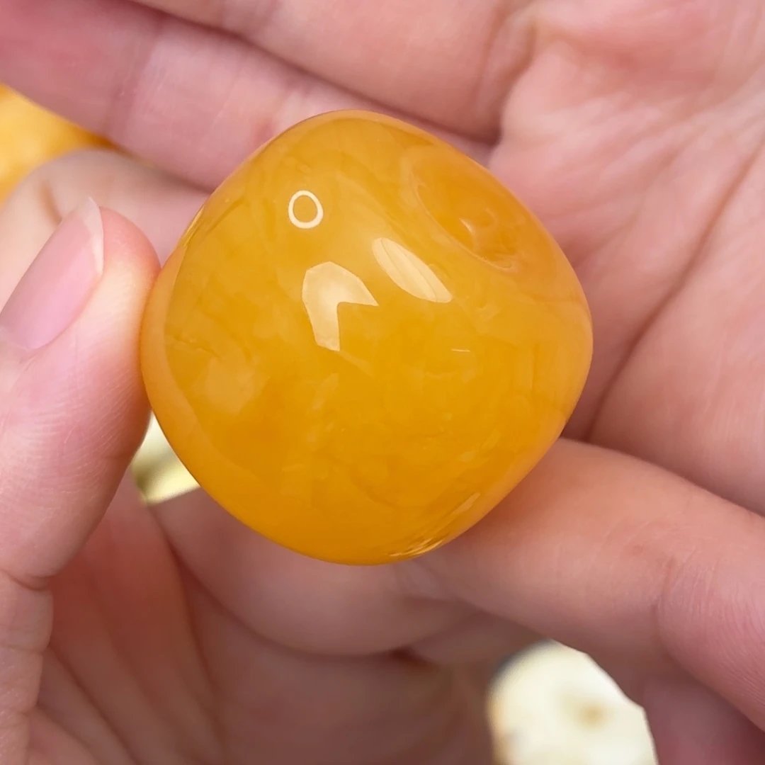 琥珀未镶嵌裸石墩子