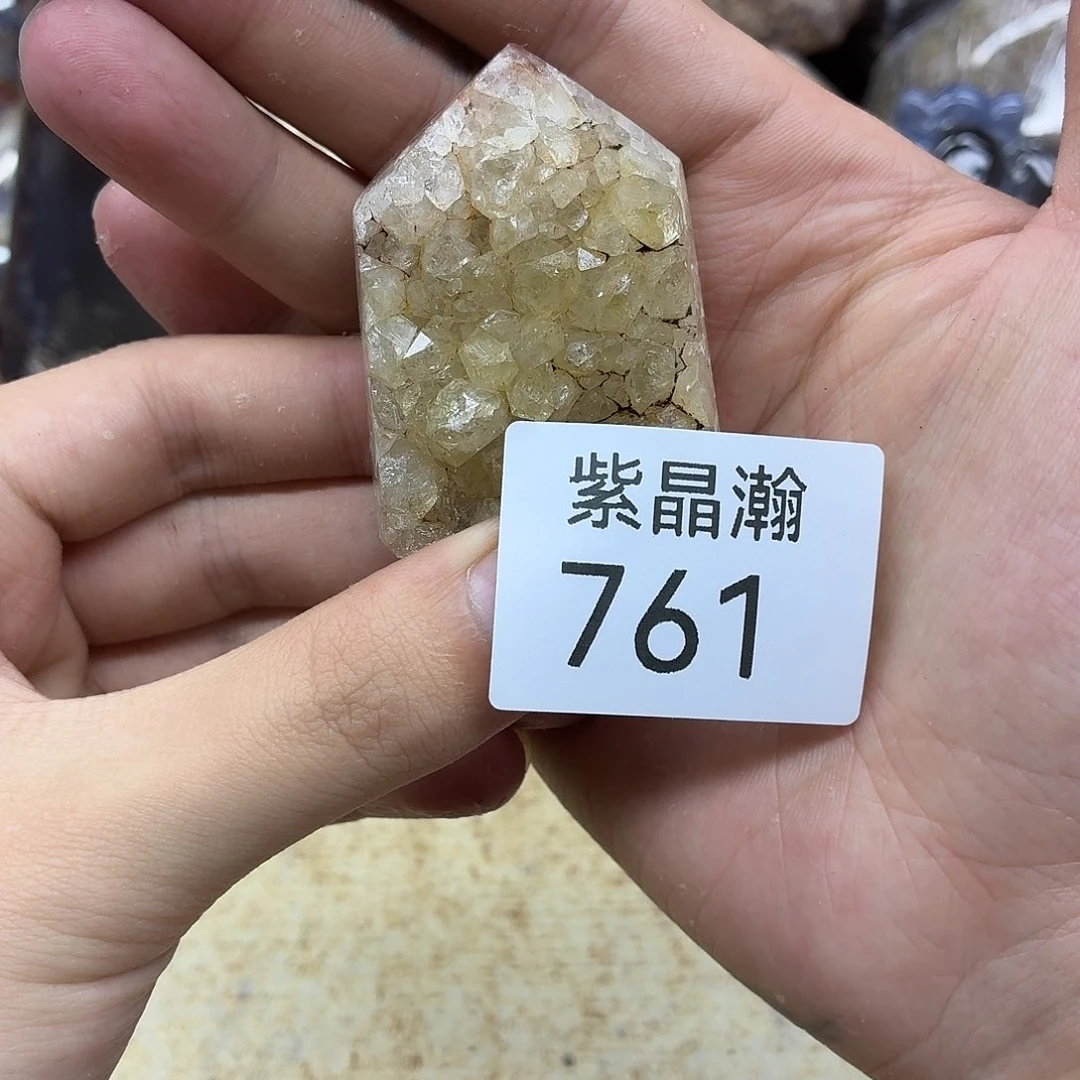 未镶嵌水晶大型摆件（非配饰）