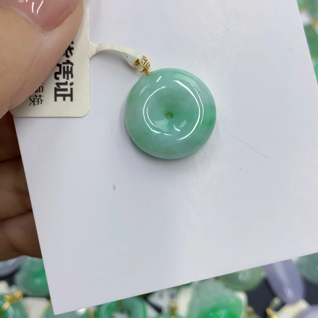 颈饰18K金镶嵌翡翠翡翠