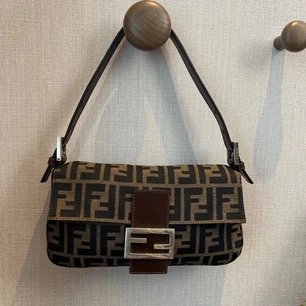 95新 FENDI/芬迪 芬迪老花小法棍