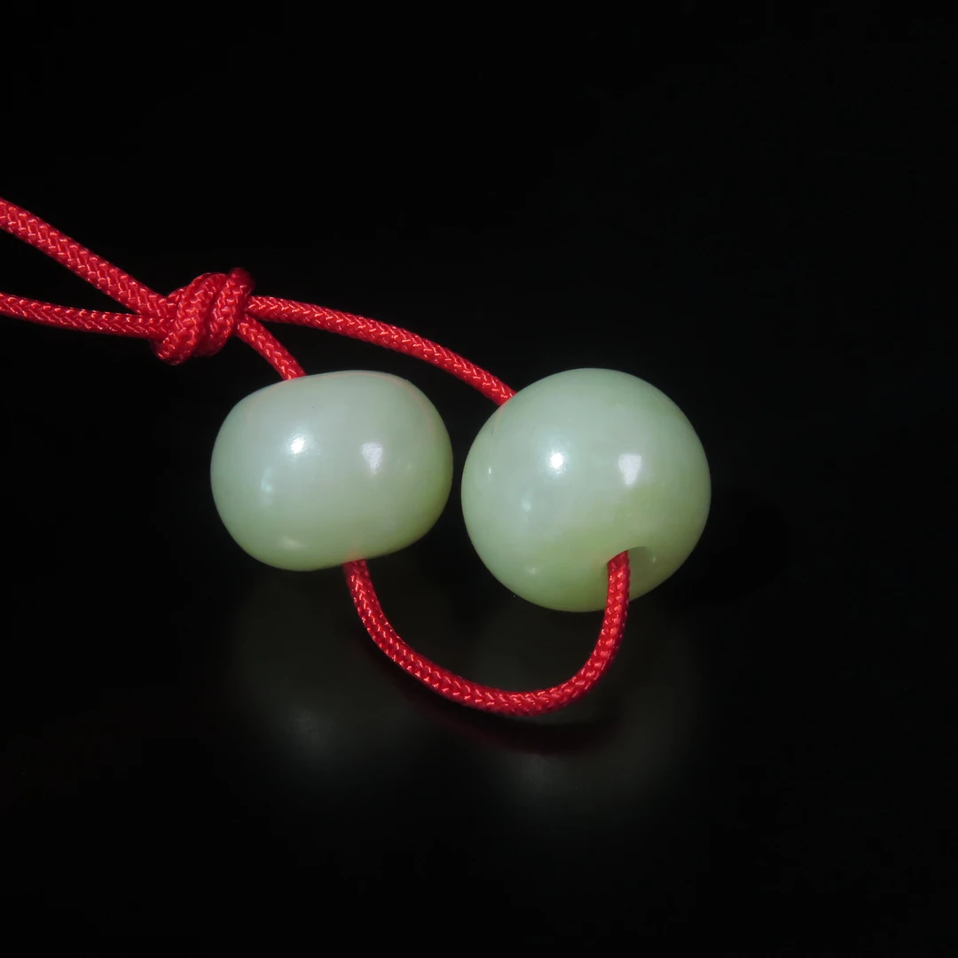 清代玉珠（两件）/MZ609637/和田玉/民族文物