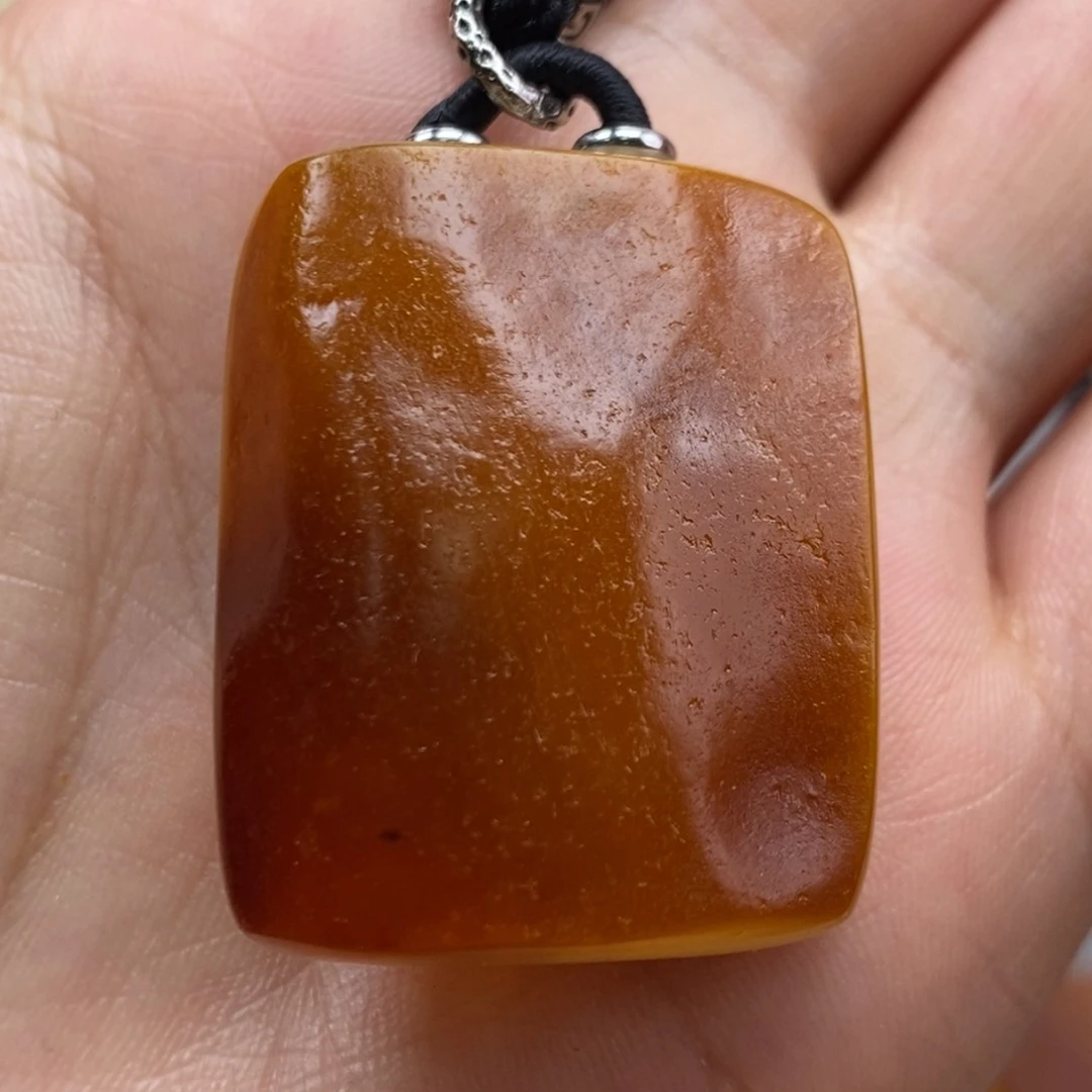 琥珀吊坠(赠链)未镶嵌