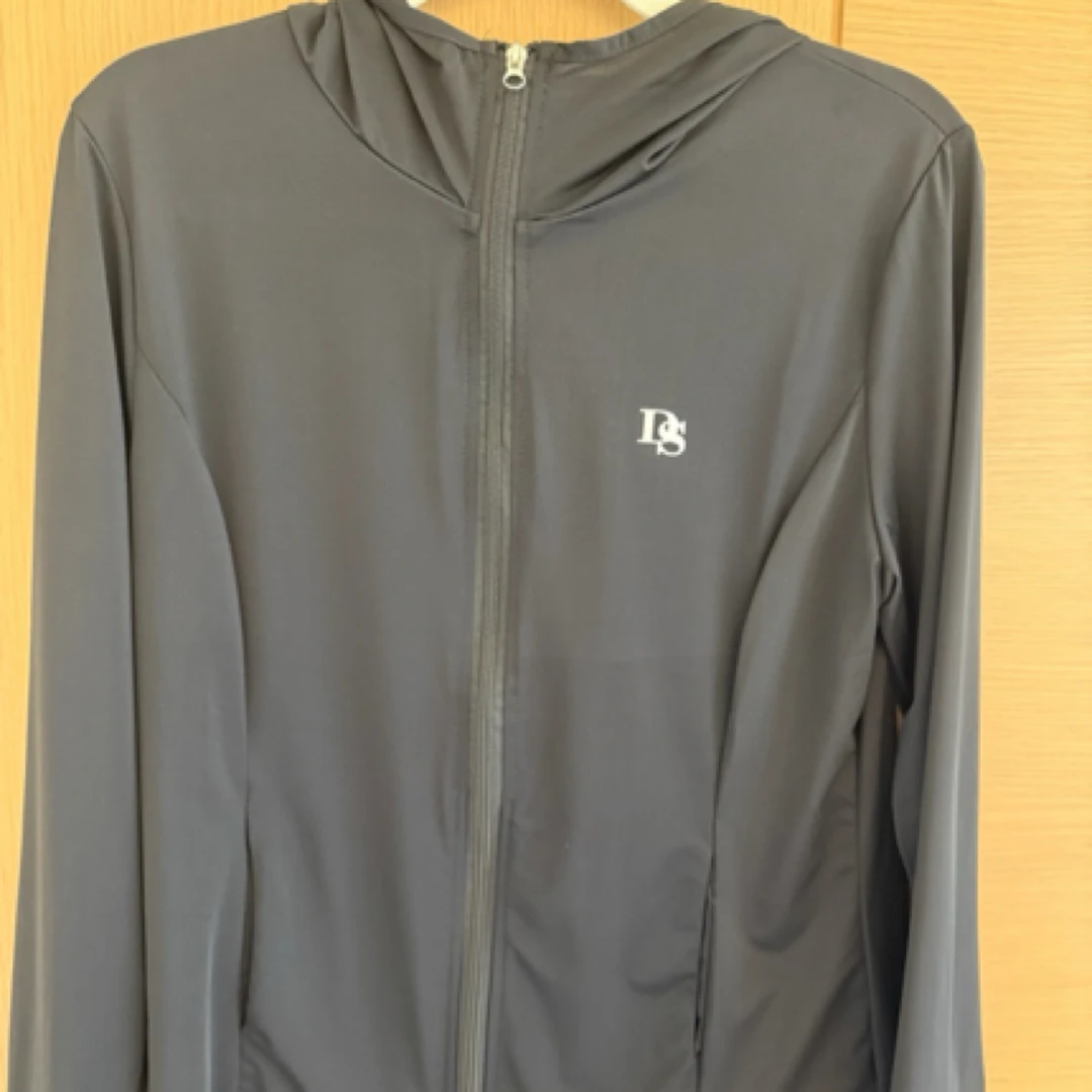 Yenory落肩袖连帽防晒抗紫外线夏季外套梭织女子室外常规款通勤风