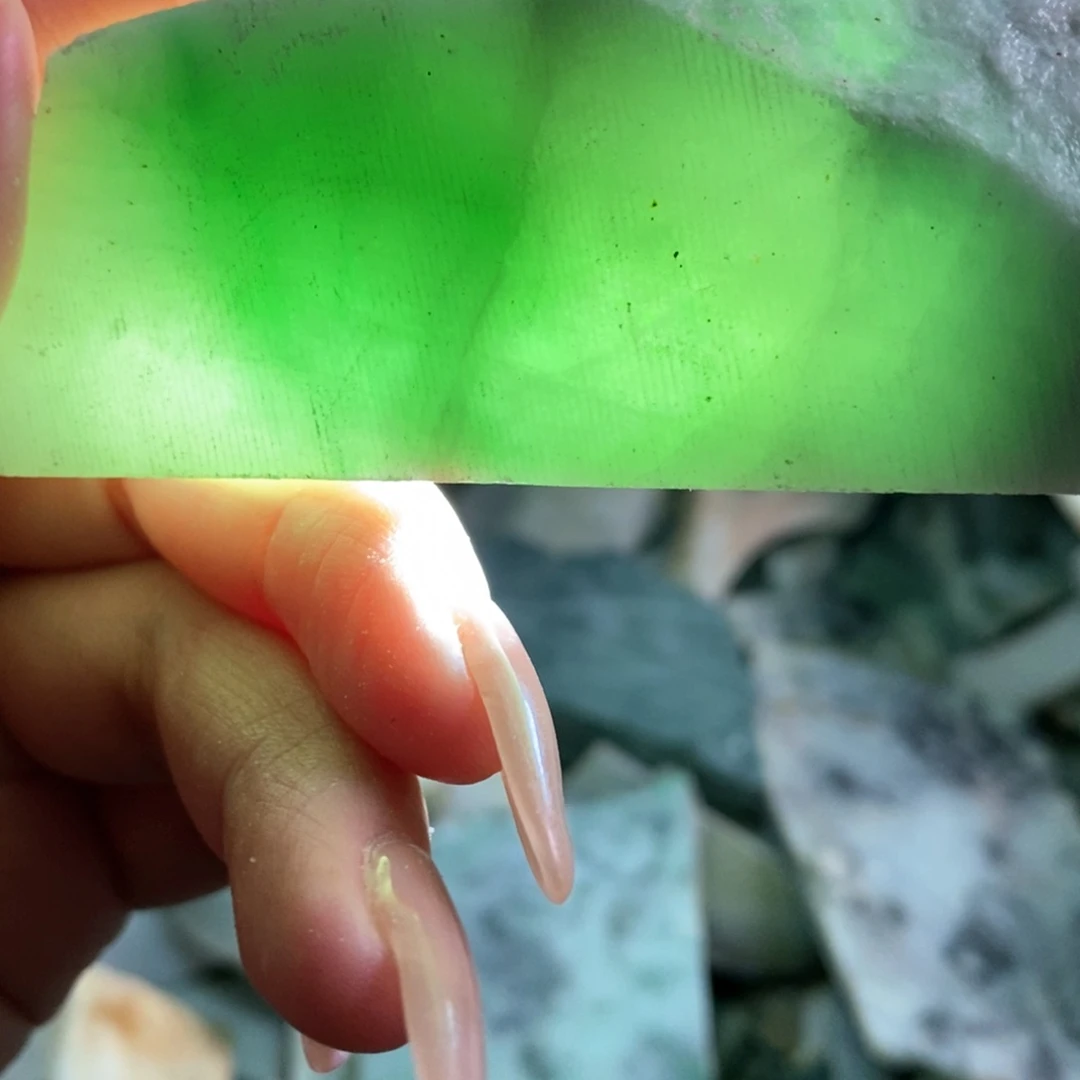 颈饰未镶嵌翡翠天然翡翠