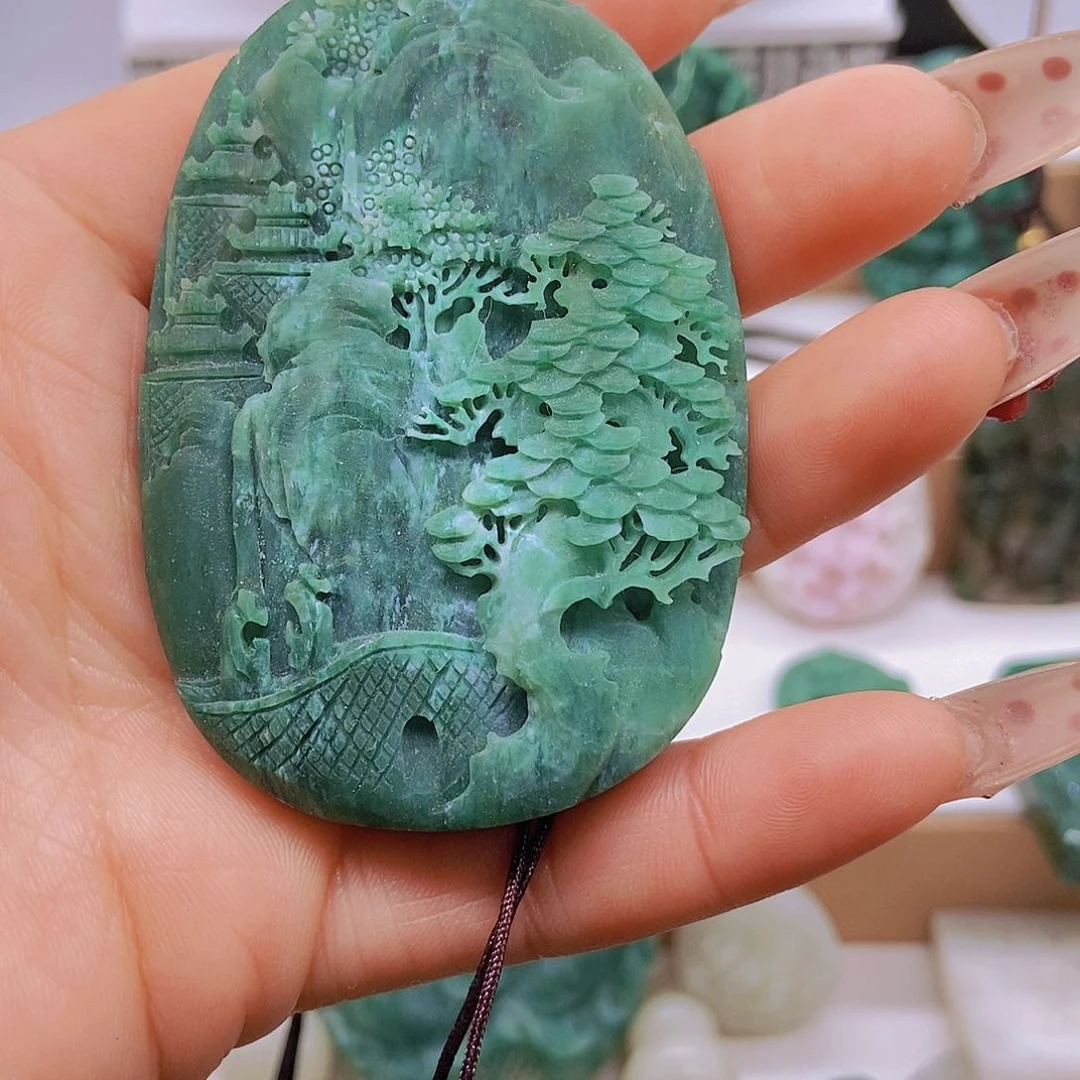 独山玉颈饰未镶嵌