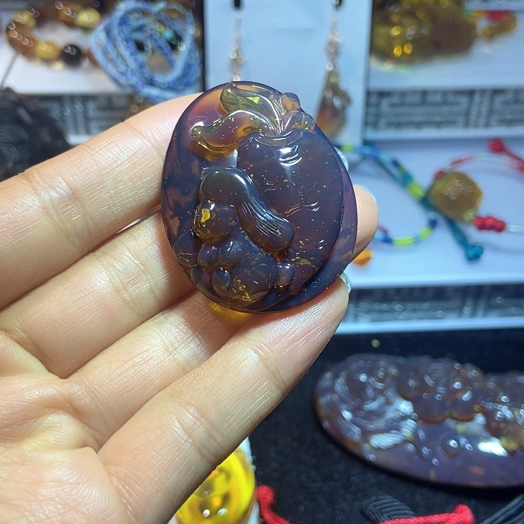 未镶嵌颈饰植物珀缅甸天然琥珀