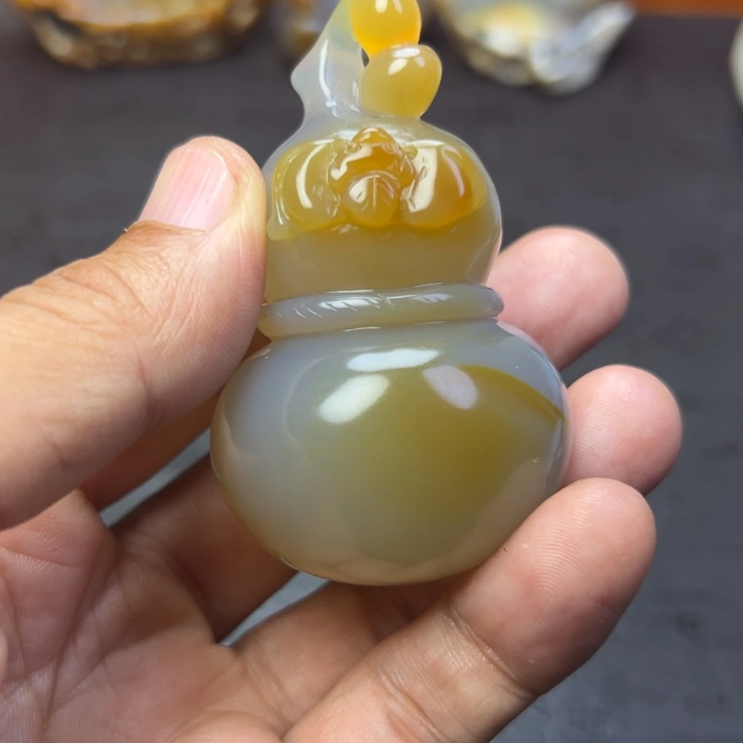 门***业未镶嵌时尚潮流手把件吊坠玛瑙/玉髓