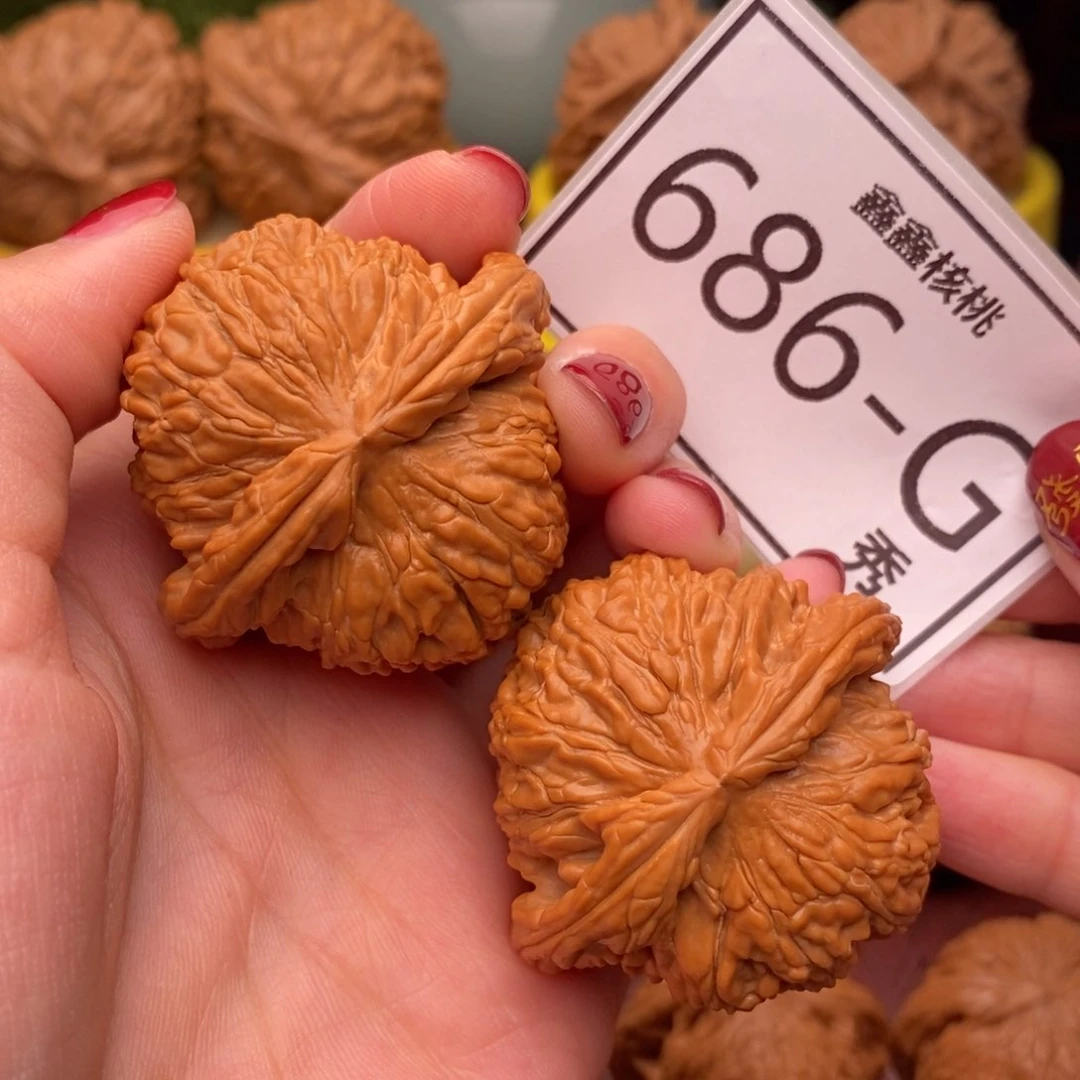 文玩核桃把件白狮45