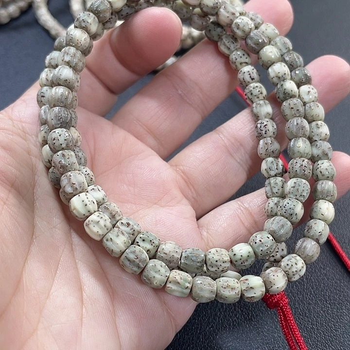 手串星月菩提百香籽雕刻款120颗
