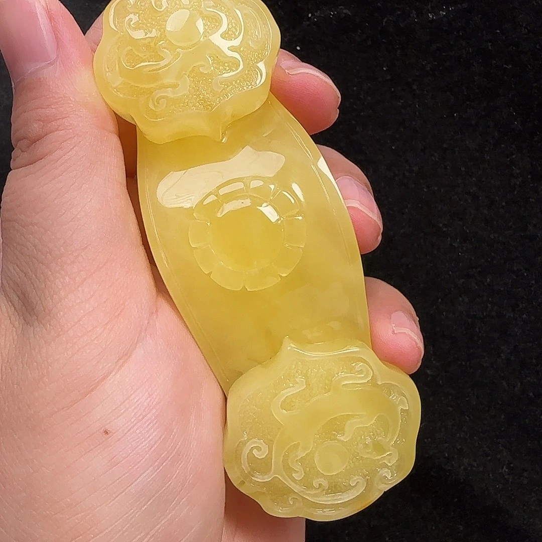 蜜蜡未镶嵌珠宝奇石