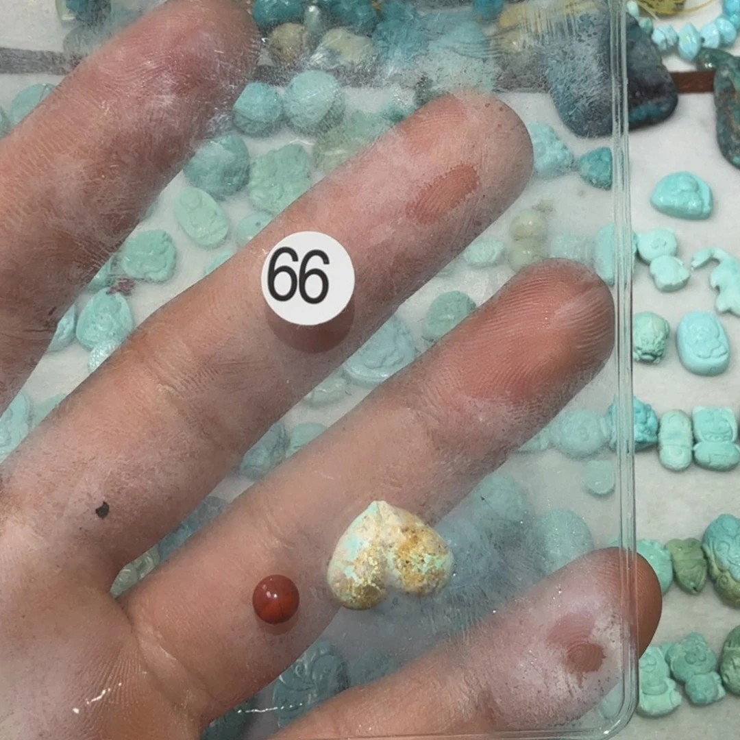 南红玛瑙未镶嵌珠宝奇石