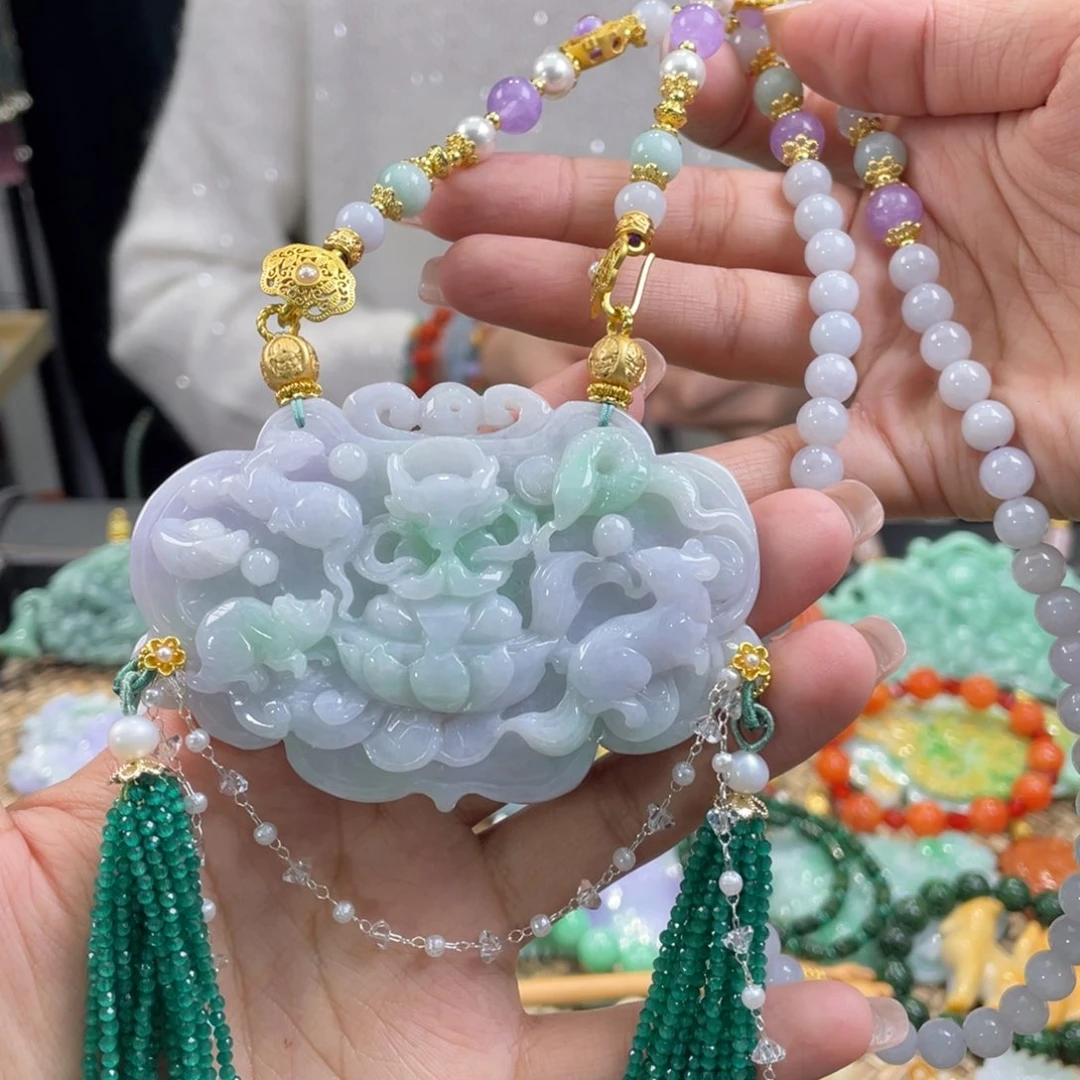 翡翠颈饰未镶嵌代编织