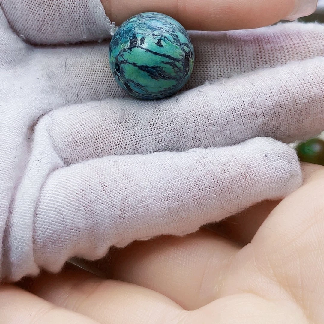 绿松石未镶嵌饰品