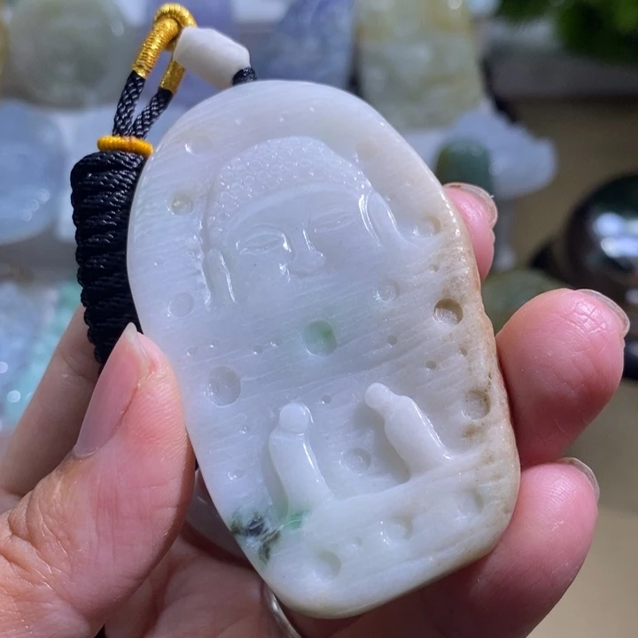【闪购商品】颈饰未镶嵌翡翠佛