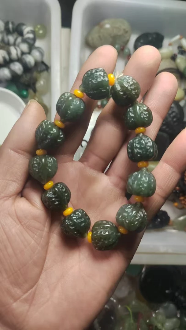 新疆和田玉手工雕刻核桃手串糖料百年好合保平安男款手链卡16珠