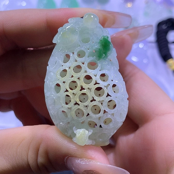颈饰未镶嵌翡翠天然翡翠A货吊坠