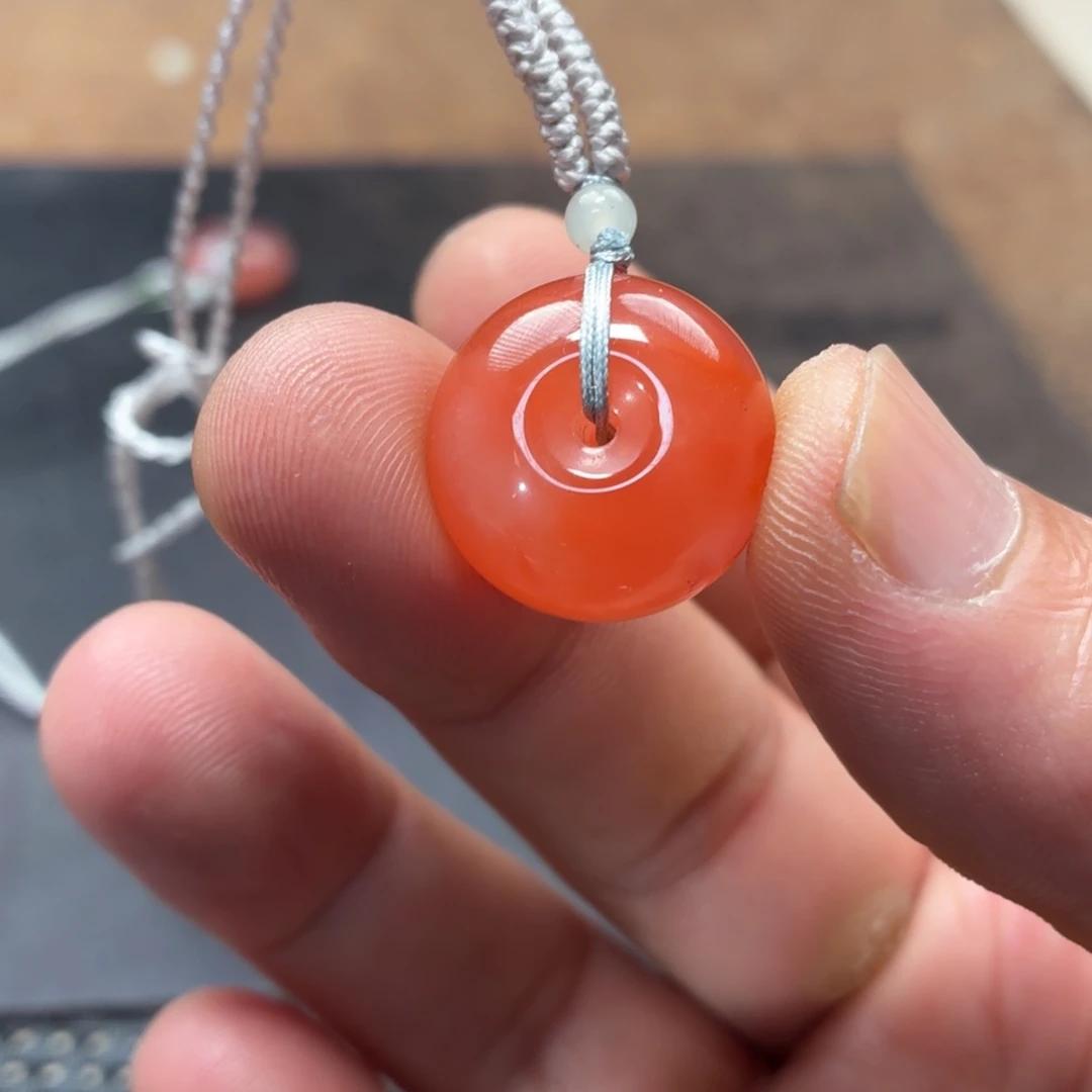 南红玛瑙未镶嵌颈饰