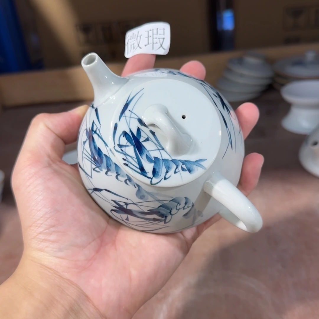 釉下手绘茶具微瑕