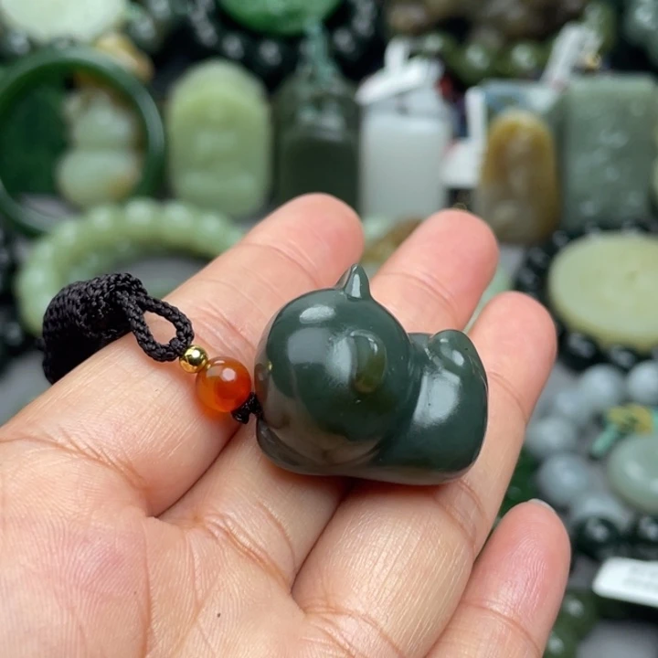 爱***线和田玉未镶嵌车挂