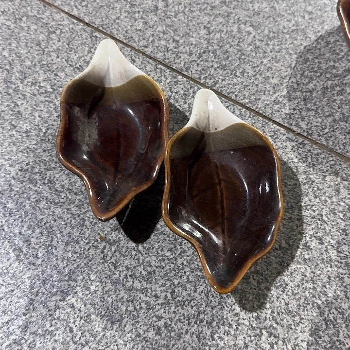 瓷片陶瓷盘子碗啥都有