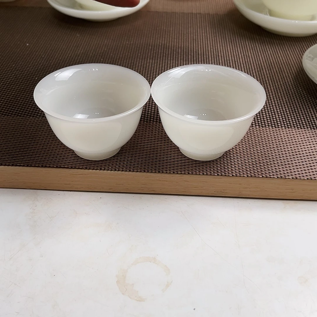 瓷片高档皙白玉瓷客杯50cc