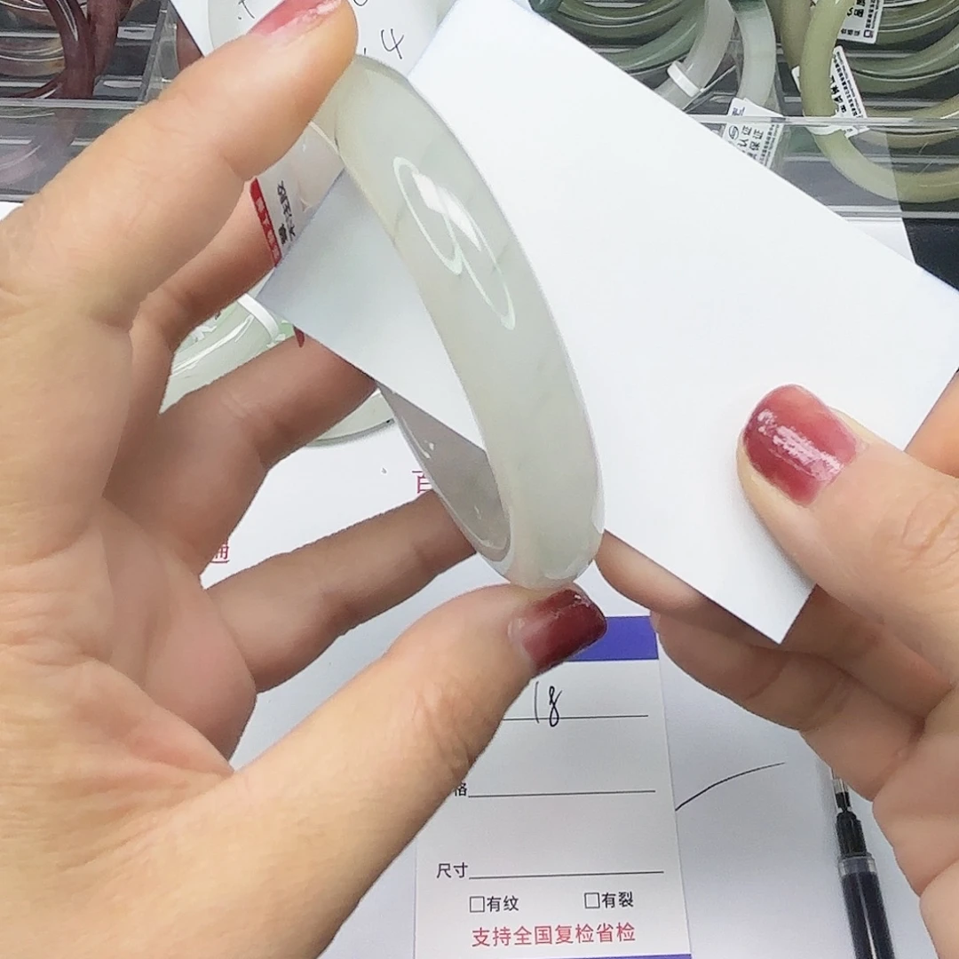 石英质玉未镶嵌手镯18/5857