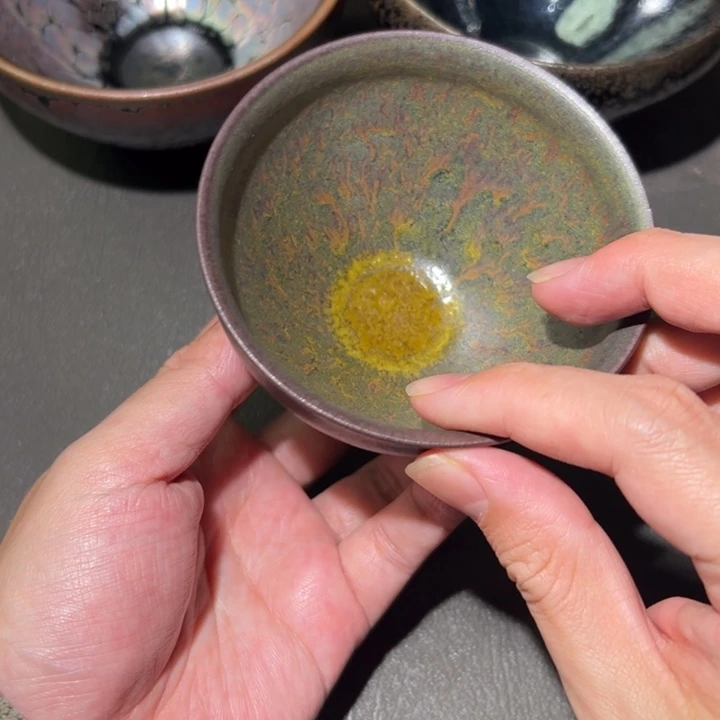 茶盏我想和她好好聊聊呢