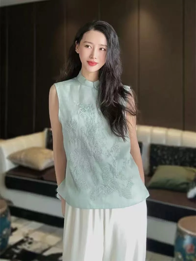 绿粉白三色可选2025夏季欧根缎刺绣薄款常规款女马夹百搭时尚立领