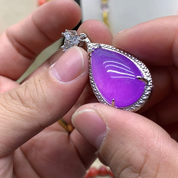 翡翠颈饰未镶嵌吊坠规格