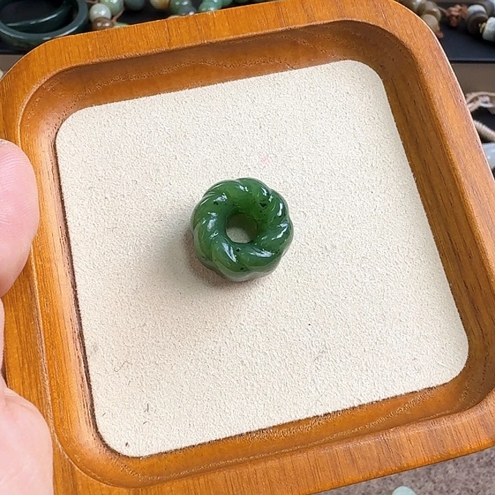 和田玉未镶嵌吊坠(不含链)