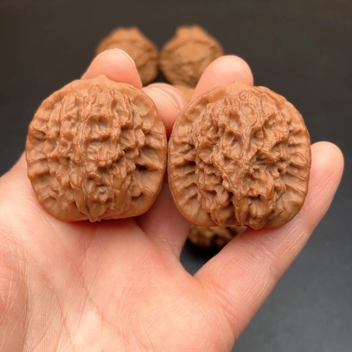 文玩核桃吊坠马老四37尺