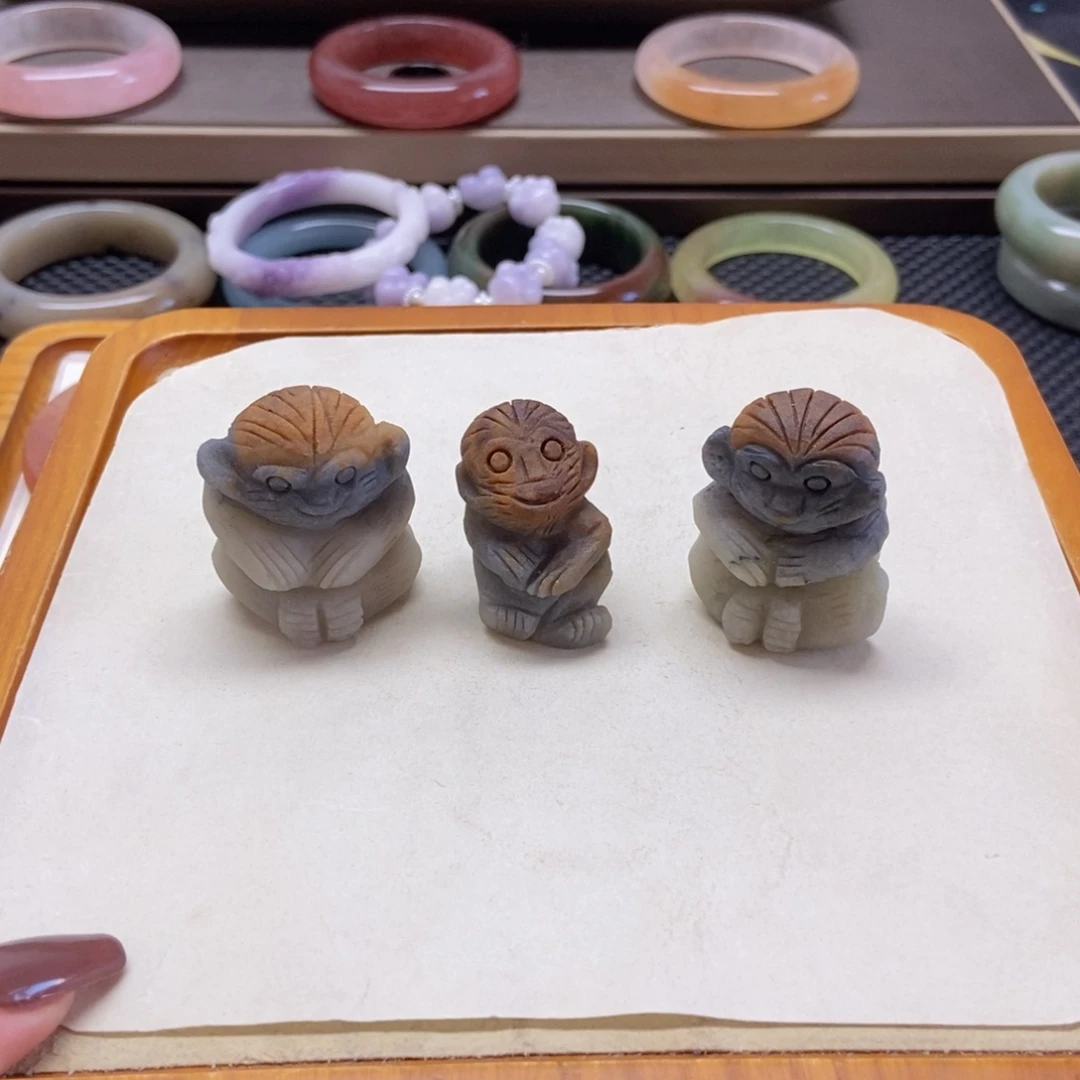 未镶嵌手镯石英岩玉5**来