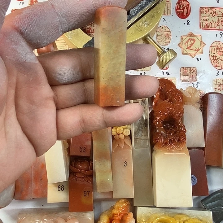 寿山石现场手工篆刻